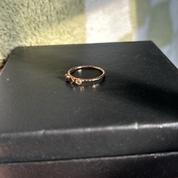 14K HAMMERED ROSE GOLD LABRADORITE RING - Picture 9 of 11